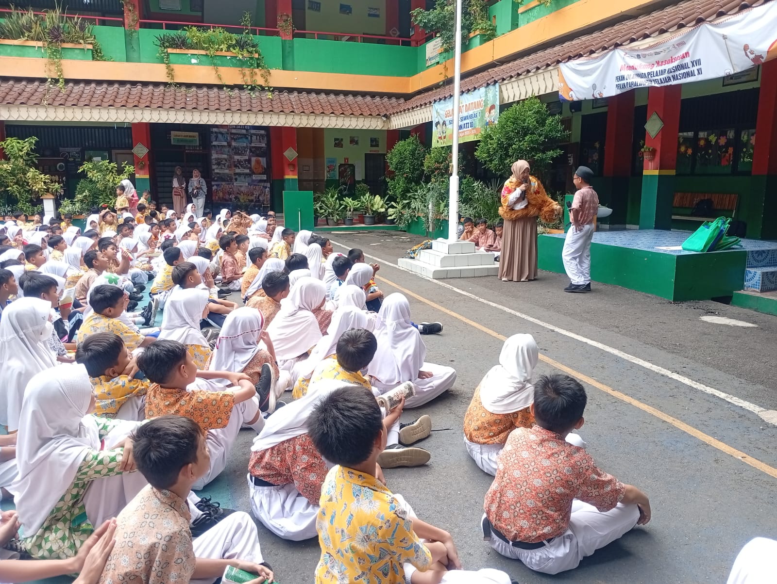 Wisata LiterAsyik Ke SDN Jati 03